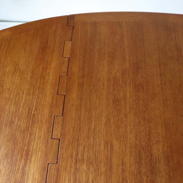 カート・ウストヴィ ダイニングテーブル | 北欧ヴィンテージ家具