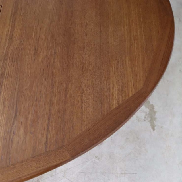 カート・ウストヴィ ダイニングテーブル | 北欧ヴィンテージ家具