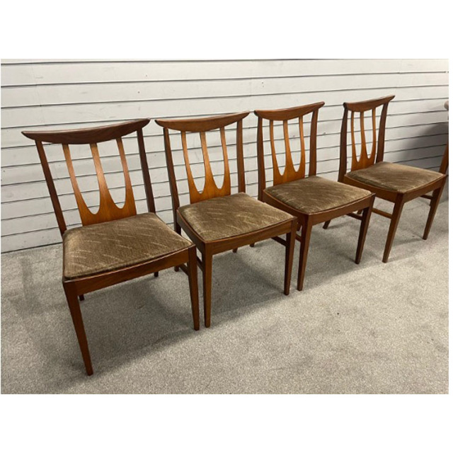 ジープラン（G-plan）ビンテージのダイニングチェア４脚セットです。