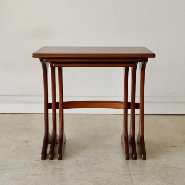 ジープラン（G-plan）製ビンテージのネストテーブル