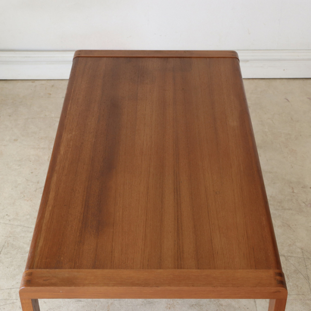 英国製ビンテージのコーヒーテーブルの天板