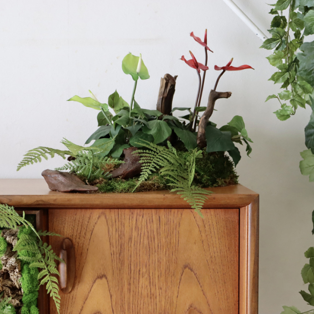 ジープラン（G-plan）製ビンテージのサイドボード　植栽