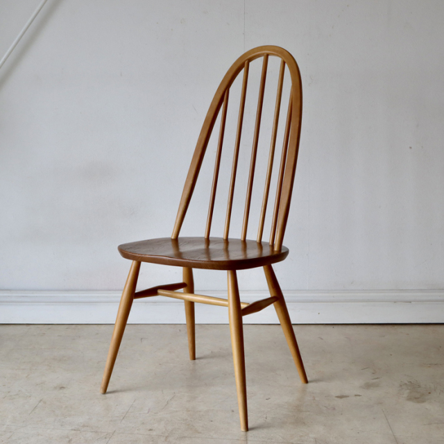 アーコール（ERCOL）製ビンテージのクエーカーチェア