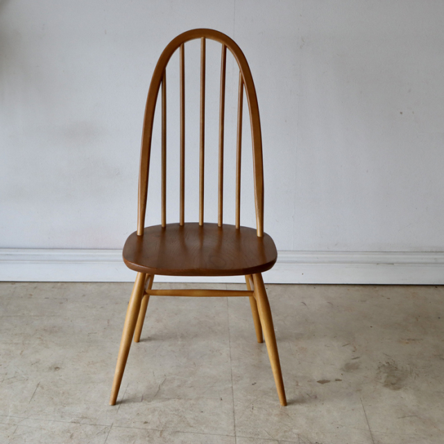 アーコール（ERCOL）製ビンテージのクエーカーチェア