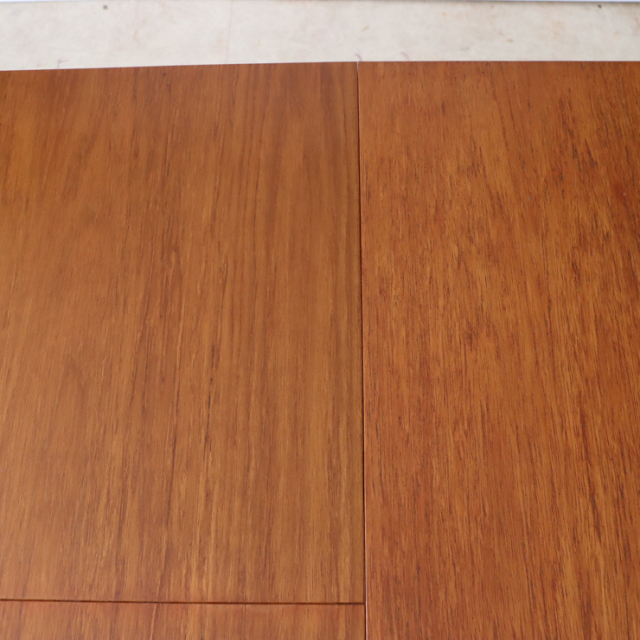 ネイサン（NATHAN）製ビンテージのダイニングテーブルの天板