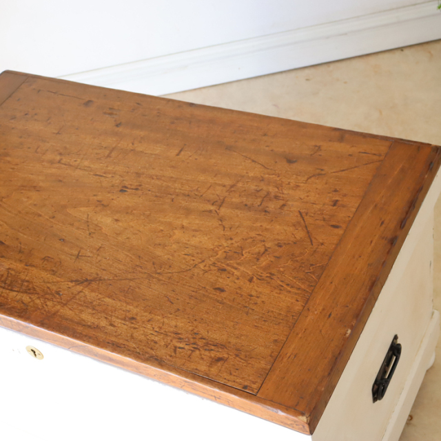 イギリスアンティークウッドボックス イギリス アンティーク ウッドボックス 装飾 小さな木箱 脚付き