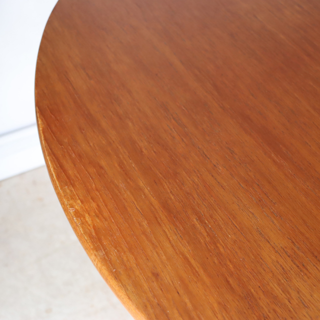 ネイサン（NATHAN）製ビンテージのダイニングテーブルの天板