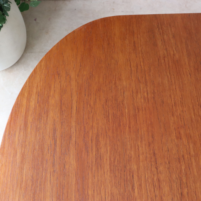 ネイサン（NATHAN）製ビンテージのダイニングテーブルの天板