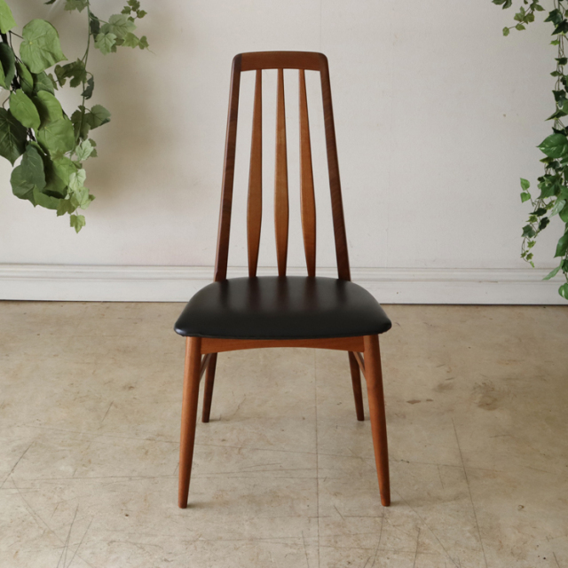 コフォードホーンズレッド（KOEFOEDSHORNSLET)社製ビンテージのダイニングチェアの全体