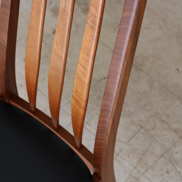 コフォードホーンズレッド（KOEFOEDSHORNSLET)社製ビンテージのダイニングチェアの詳細