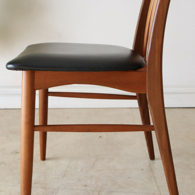 コフォードホーンズレッド（KOEFOEDSHORNSLET)社製ビンテージのダイニングチェアの詳細