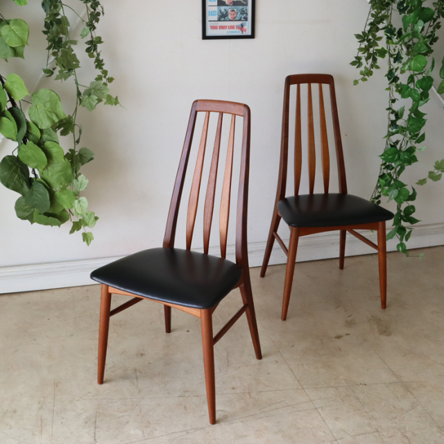 コフォーfド・ホーンズレッド（KOEFOEDSHORNSLET)社製ビンテージのダイニングチェア２脚の全体