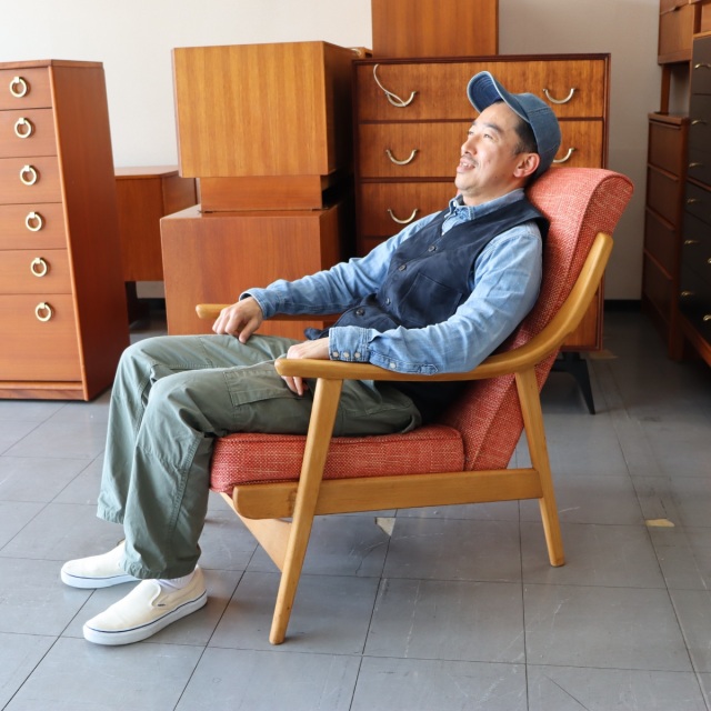 25119ビューティリティBEAUTILITY ビーチ材のアームチェア