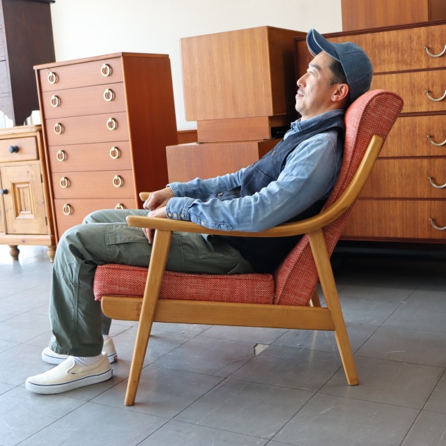 25119ビューティリティBEAUTILITY ビーチ材のアームチェア  サイド