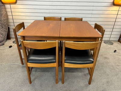 到着予定のコンテナ積載の商品