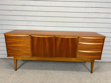 avonコンテナ仮写真