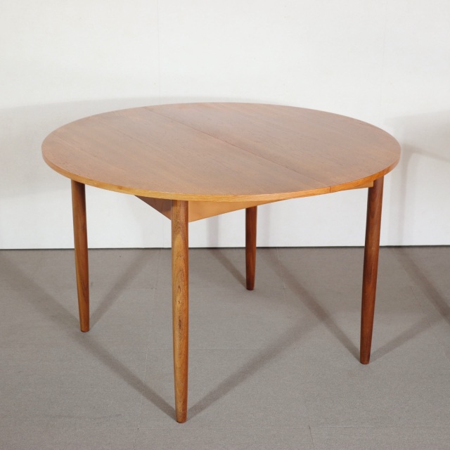 G PLAN CIRCULAR DINING TABLE　商品番号GLEN18