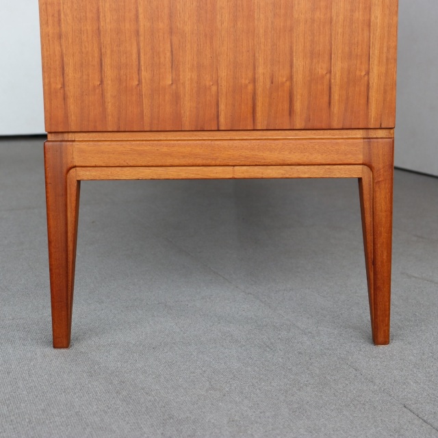 マッキントッシュMacintoshのサイドボード