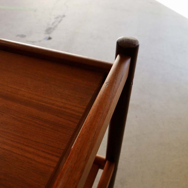 to rollから進化 チーク材のヴィンテージトロリー