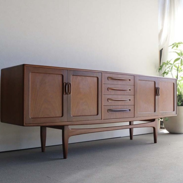 ジープランG-PLANのサイドボード「ロングジョン」