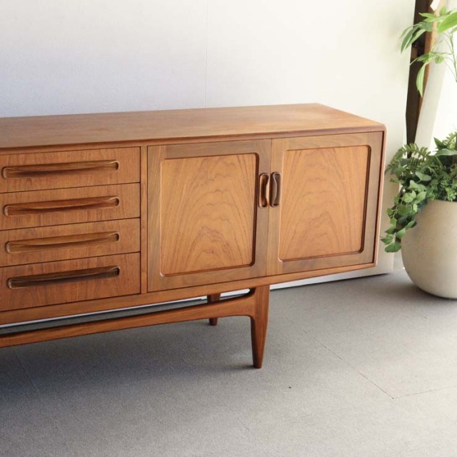 ジープランG-PLANのサイドボード「ロングジョン」