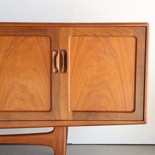 ジープランG-PLANのサイドボード「ロングジョン」