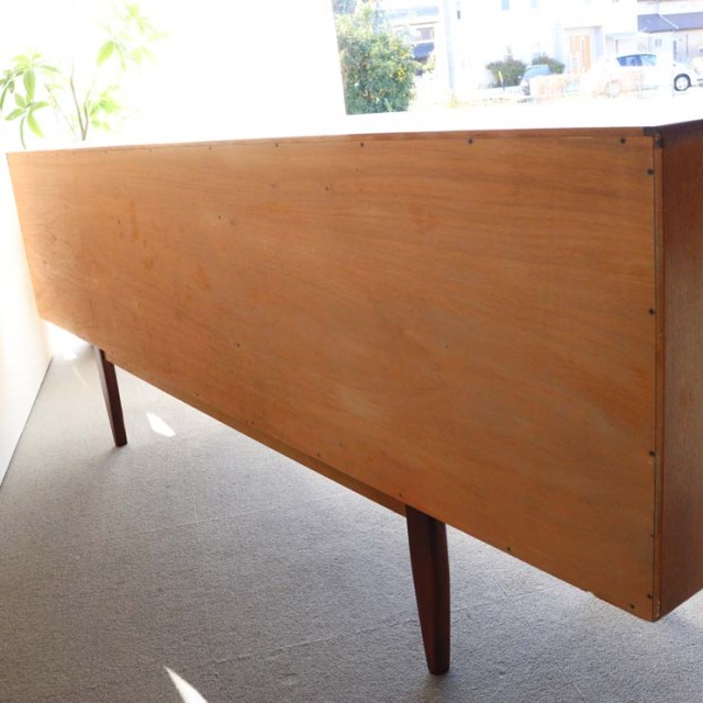 ジープランG-PLANのサイドボード「ロングジョン」