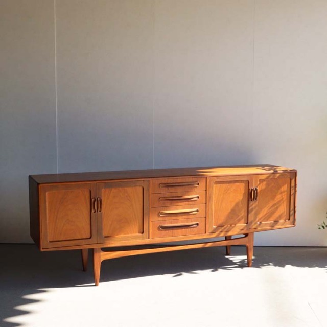 ジープランG-PLANのサイドボード「ロングジョン」