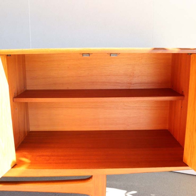 ジープランG-PLANのサイドボード「ロングジョン」