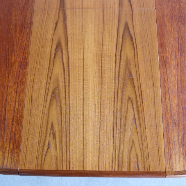 ジープランG-PLANのダイニングテーブル