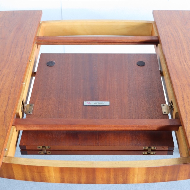 マッキントッシュMacintoshのダイニングテーブル