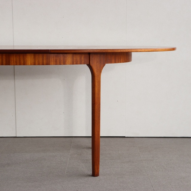 マッキントッシュMacintoshのダイニングテーブル