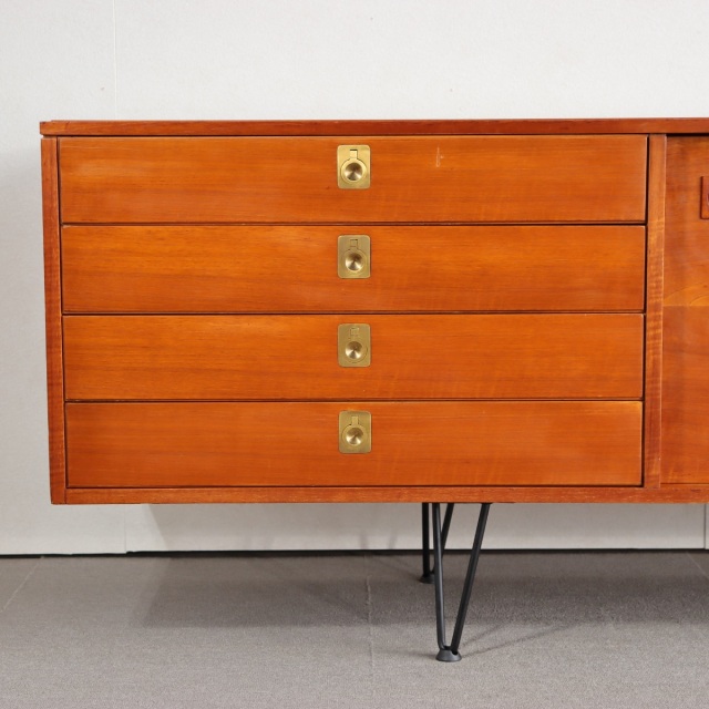 アーキ・シャインArchieShineのサイドボード