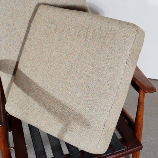 ガイロジャース製アームチェア。贅沢な一人掛けソファが暮らしに穏やかをもたらす。