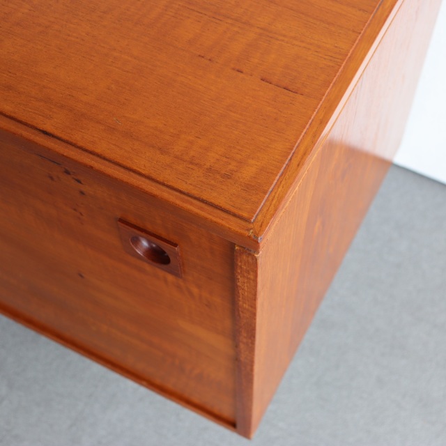 アーキ・シャインArchieShineのサイドボード