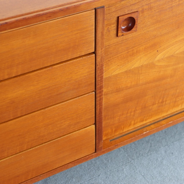 アーキ・シャインArchieShineのサイドボード