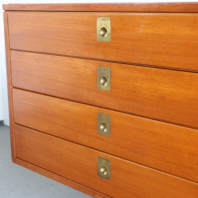 アーキ・シャインArchieShineのサイドボード