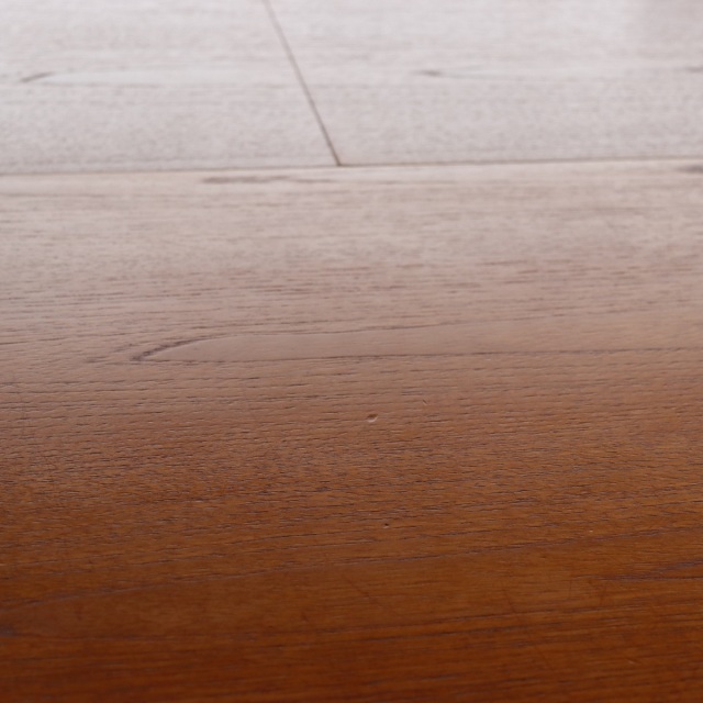 ジープランG-PLANのダイニングテーブル