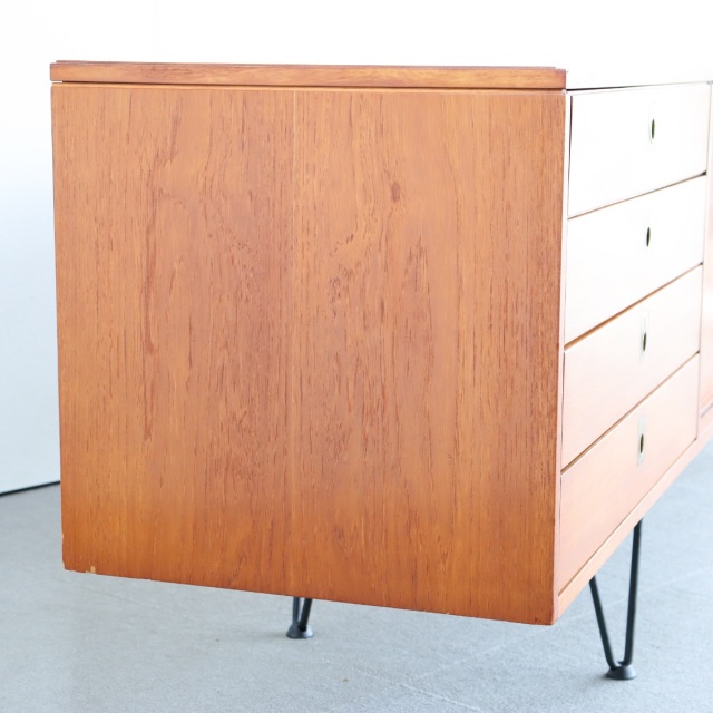 アーキ・シャインArchieShineのサイドボード