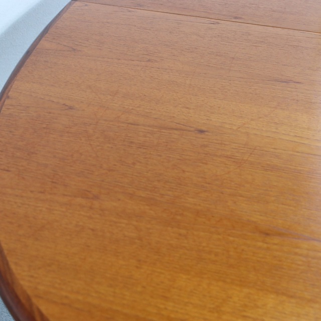 ジープランG-PLANのダイニングテーブル