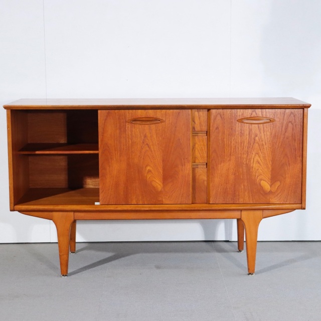 ジェンティークJENTIQUEのサイドボード