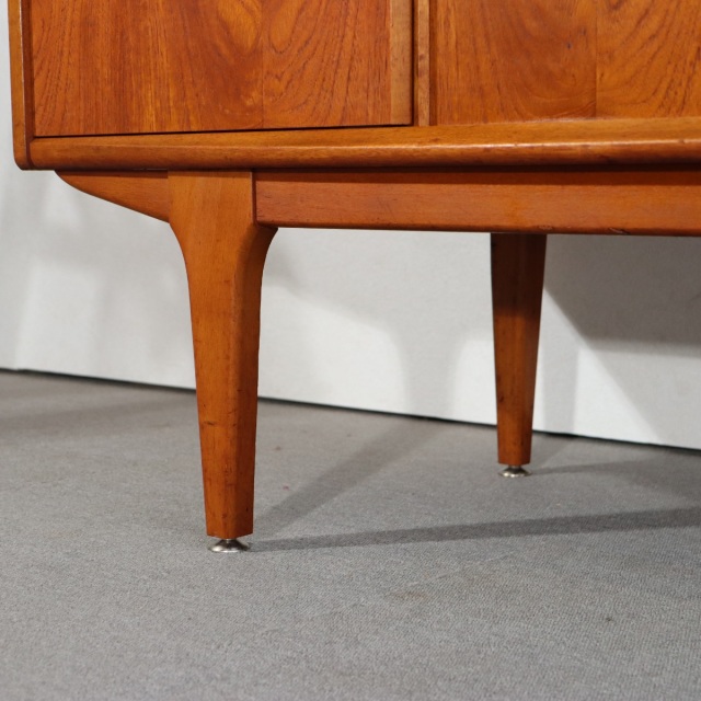 ジェンティークJENTIQUEのサイドボード