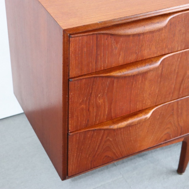 マッキントッシュMacintoshのサイドボード