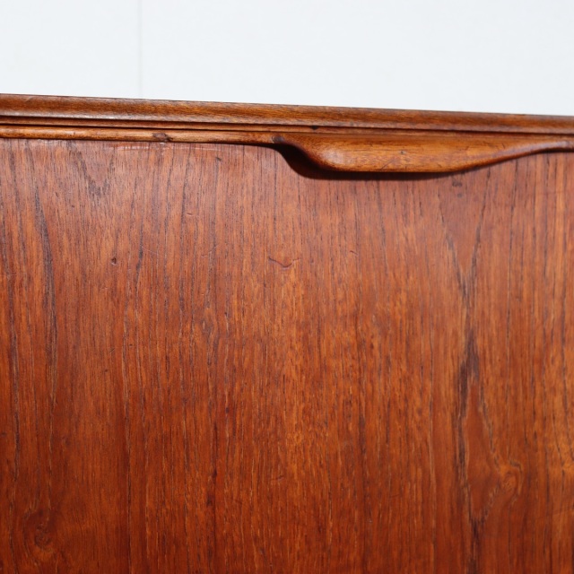 マッキントッシュMacintoshのサイドボード