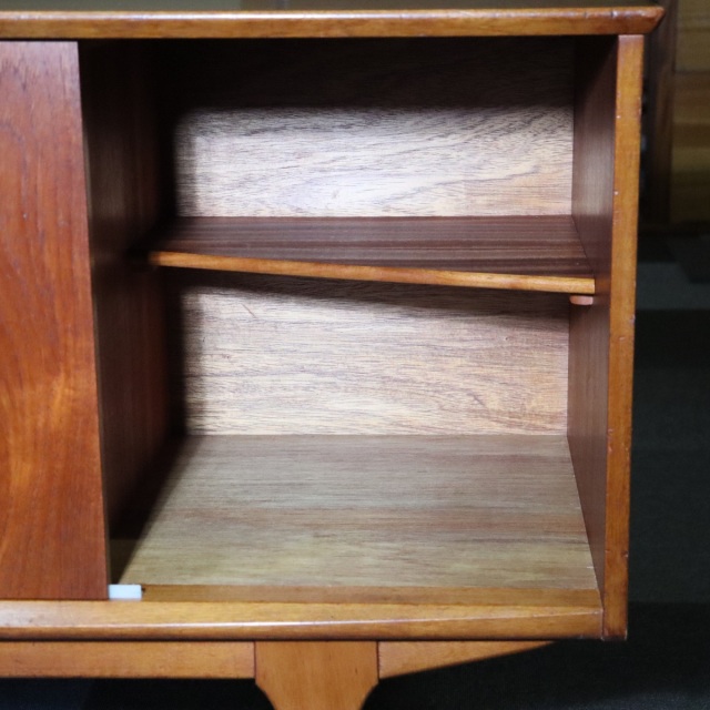 ジェンティークJENTIQUEのサイドボード