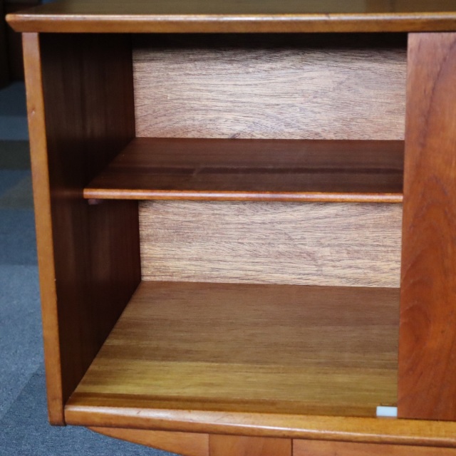 ジェンティークJENTIQUEのサイドボード