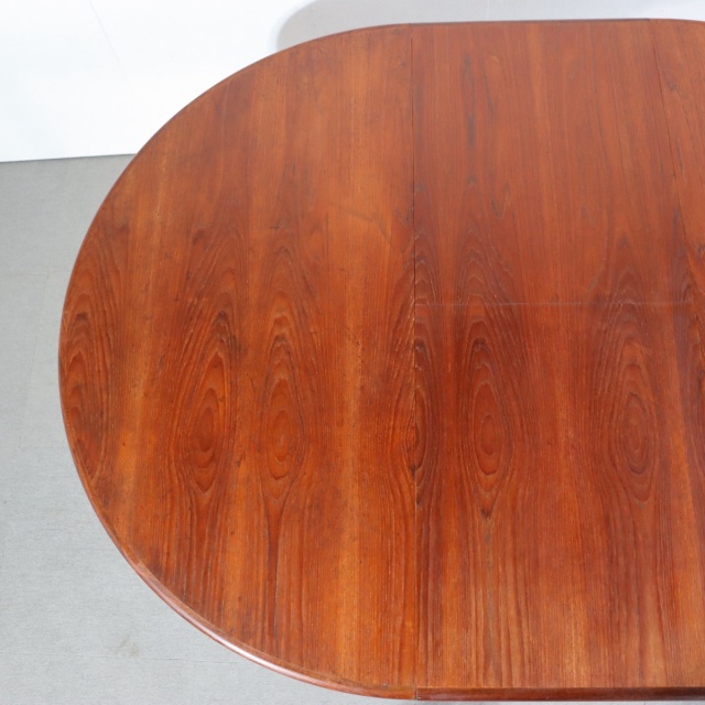 ジープランG-Planのダイニングテーブル