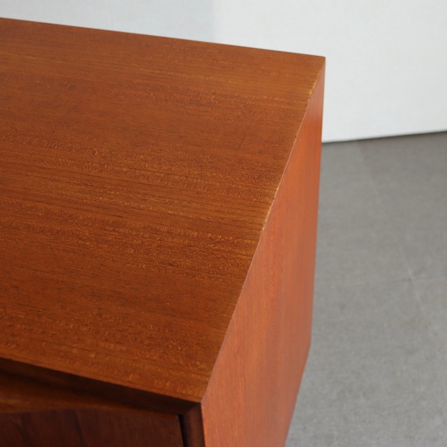 マッキントッシュMacintoshのサイドボード