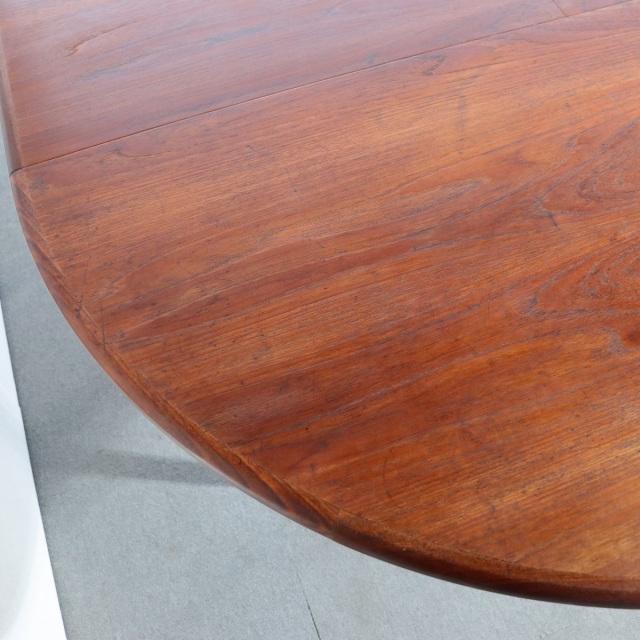 ジープランG-Planのダイニングテーブル