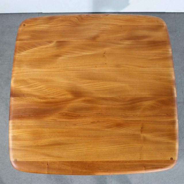 アーコールERCOLのコーヒーテーブル